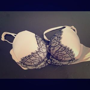 Victoria secret bombshell bra 32AA